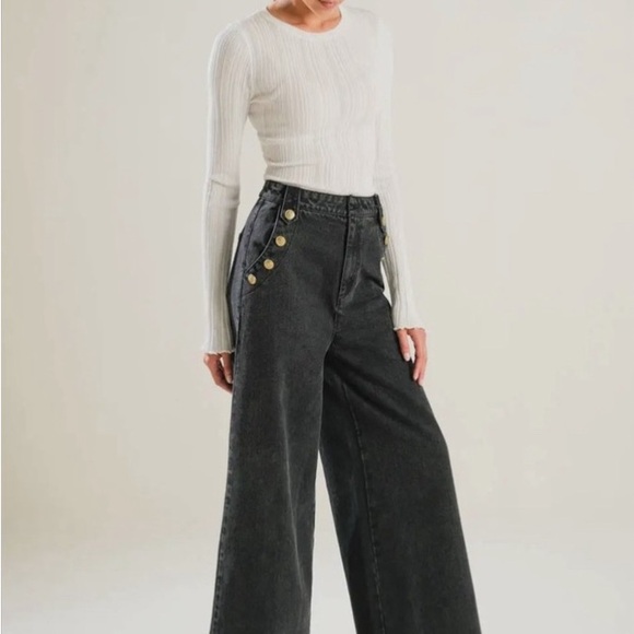 🩵NWT🩵 FREE MARKET WASHED BLACK HIGH WAISTED WIDE LEG BELL BOTTOM JEANS SZ M-28” - Picture 3 of 7